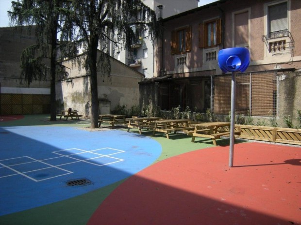 2008 Scuola elementare Oriani. Canestro area didattica all'aperto